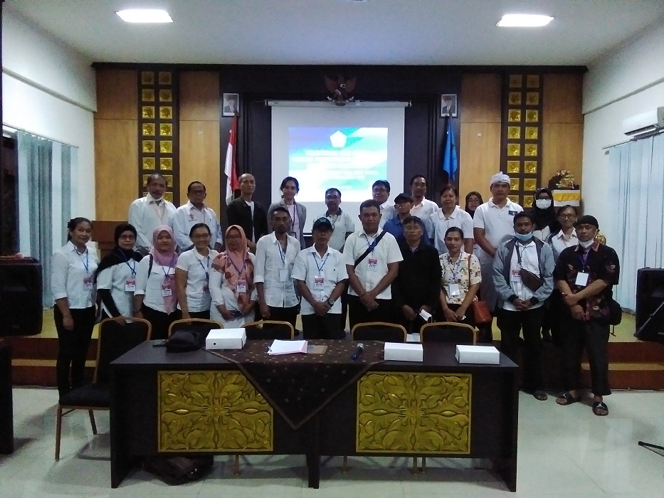 Pelantikan dan Bimtek bagi PPDP Pemilihan Perbekel Th. 2022 - Th 2028 Desa Tegal Kertha