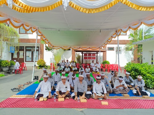 Piodalan Padmasana Desa Tegal Kertha