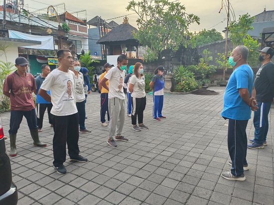 KERJA BAKTI RUTIN PERANGKAT DESA